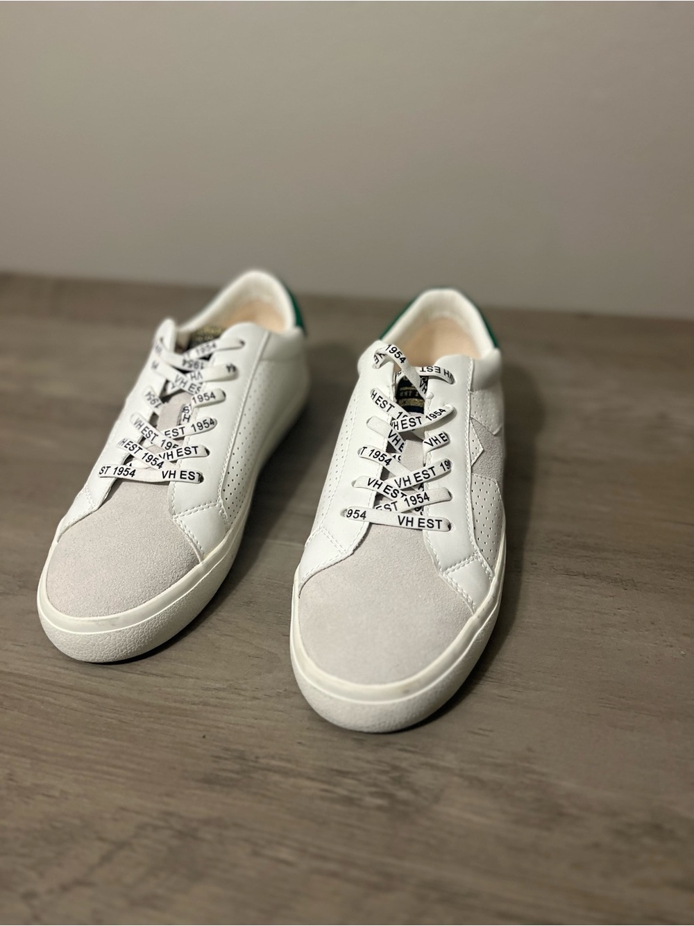 Vintage Havana Gadol Sneakers